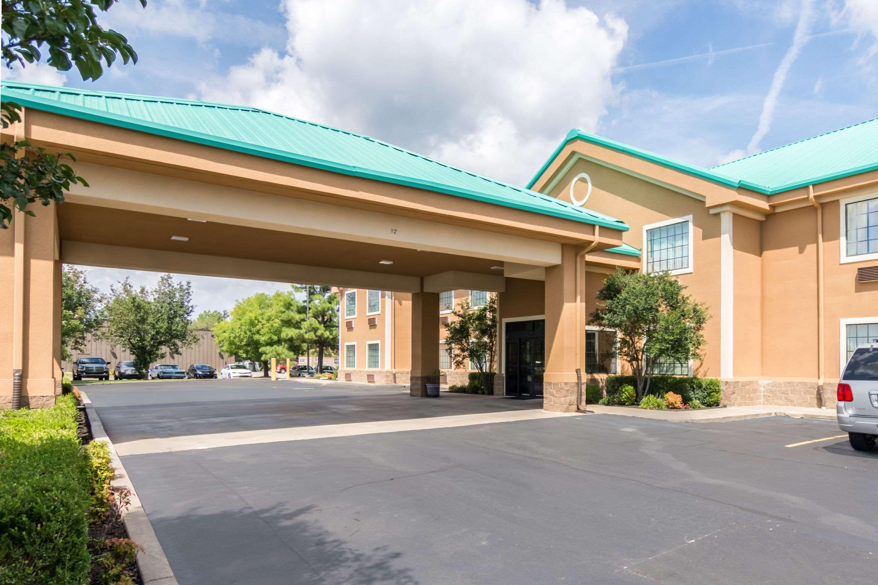 Quality Inn And Suites Alma Exterior foto